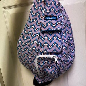 KAVU Chevron Pattern Sling Bag